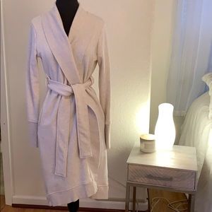 Ugg sz Small knit robe